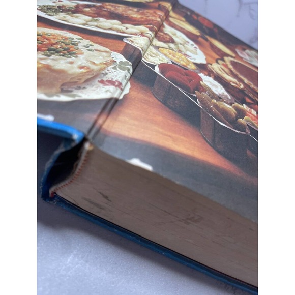 The American Family Cookbook New Revised Edition Culinary Arts Institute 1974 - Picture 6 of 16